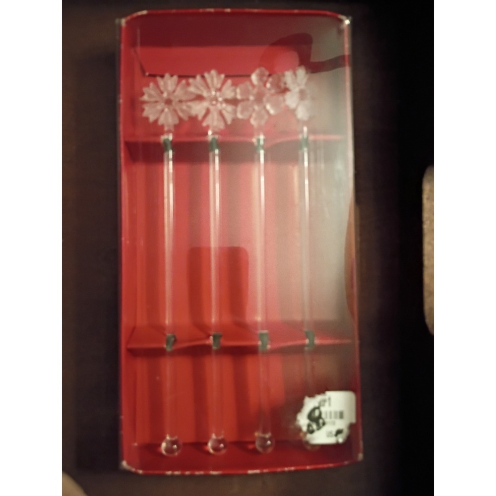 Pier 1 Imports Glass Snowflake Swizzle Sticks Set 4 & Holiday Wine Charms